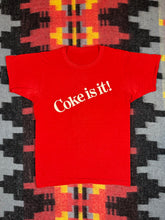 Load image into Gallery viewer, Vintage 80s Coke is it! t-Shirt (M/L)