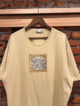 Load image into Gallery viewer, Vintage Floral Wrap Around Print Tee (WXL)