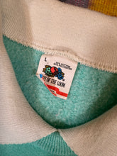 Load image into Gallery viewer, Vintage Early 90s Seagulls Collared Crewneck (M)