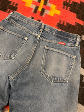 Load image into Gallery viewer, Vintage Wrangler Jeans 32x29)