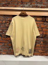 Load image into Gallery viewer, Vintage Floral Wrap Around Print Tee (WXL)