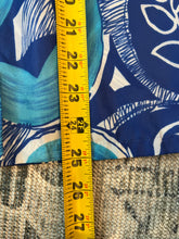 Load image into Gallery viewer, True Vintage 70s Blue Floral Button Up Shirt (WM)
