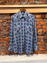 Load image into Gallery viewer, Vintage 90s Blue Western Star Shirt (M)