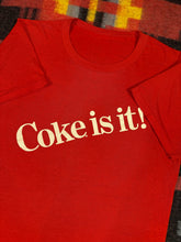Load image into Gallery viewer, Vintage 80s Coke is it! t-Shirt (M/L)