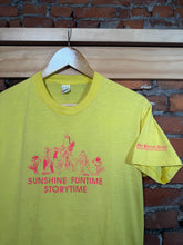 Load image into Gallery viewer, Vintage 80s Sunshine Funtime Storytime Shirt (M)