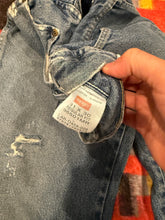 Load image into Gallery viewer, Vintage Wrangler Jeans 32x29)