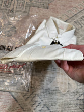 Load image into Gallery viewer, True Vintage Deadstock BVD Snap Tab Dress Shirt (15)