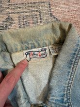 Load image into Gallery viewer, Vintage 90s University of Michigan Jean Jacket (L)