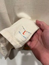 Load image into Gallery viewer, True Vintage Walter Reed Army Medical Center Shirt (M)