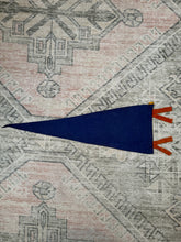 Load image into Gallery viewer, Vintage 50s/60s Niagara Falls Canada Pennant (23inch)