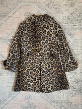 Load image into Gallery viewer, Vintage 70s Styled By Davis Cheetah Print Jacket (WL)