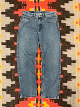 Load image into Gallery viewer, Vintage 2000s Wrangler Jeans 32x30)