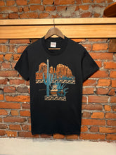 Load image into Gallery viewer, Vintage 90s Arizona Desert T-Shirt (M)