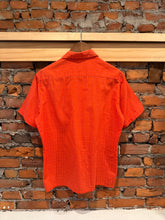 Load image into Gallery viewer, True Vintage Red Striped Loop Collar Button Up Shirt (M)