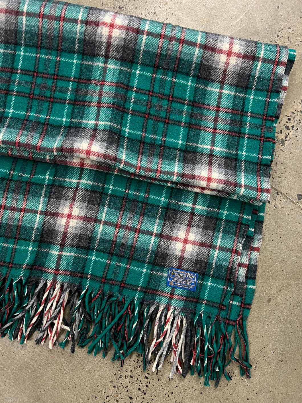 Vintage Pendleton 100% Virgin Wool Blanket (51x75inch)