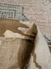 Load image into Gallery viewer, Vintage Desert Camo Union Jack Flag Jacket (XL)
