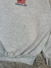 Load image into Gallery viewer, Vintage 2000 Ski Snowshoe Crewneck(M)
