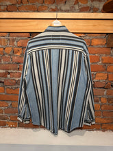 Load image into Gallery viewer, Vintage Levi’s Blue Black and White Striped Button Up Shirt (L)
