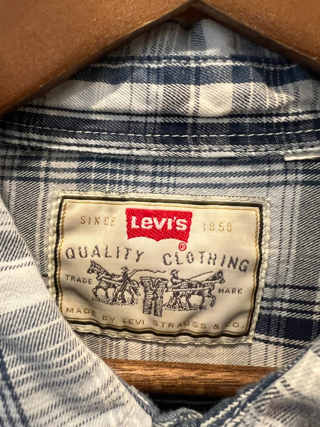 Vintage 90s Levi’s Striped Button Up Shirt (2XL)
