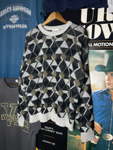 Load image into Gallery viewer, Vintage Protege Triangle Pattern Sweater (L)
