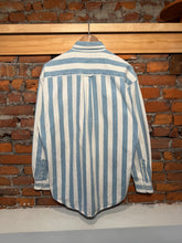 Load image into Gallery viewer, Vintage Gap Blue Striped Shirt (L)
