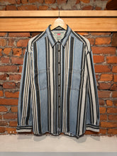 Load image into Gallery viewer, Vintage Levi’s Blue Black and White Striped Button Up Shirt (L)
