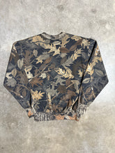 Load image into Gallery viewer, Vintage Ace Outdoor Unworn Camo Crewneck (M)
