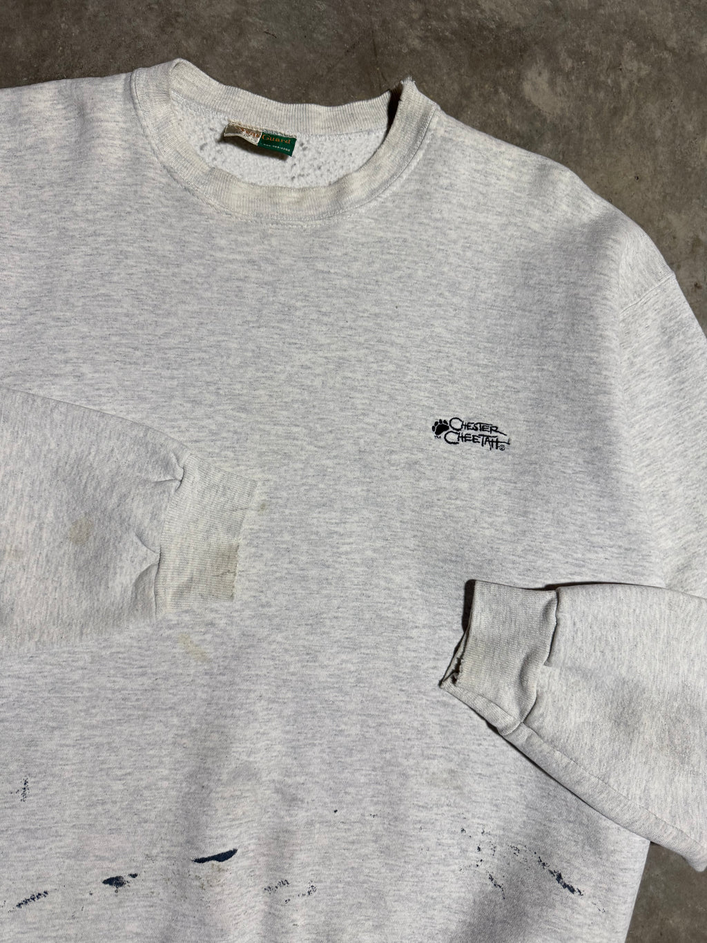 Vintage 90s Chester Cheetah Embroidered Distressed Crewneck (XL)