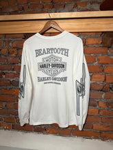 Load image into Gallery viewer, Vintage 1998 Harley Davidson Beartooth Longsleeve Shirt (M)
