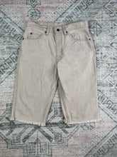 Load image into Gallery viewer, Vintage 80s Tan Levi’s Cutoff Jeans (31)
