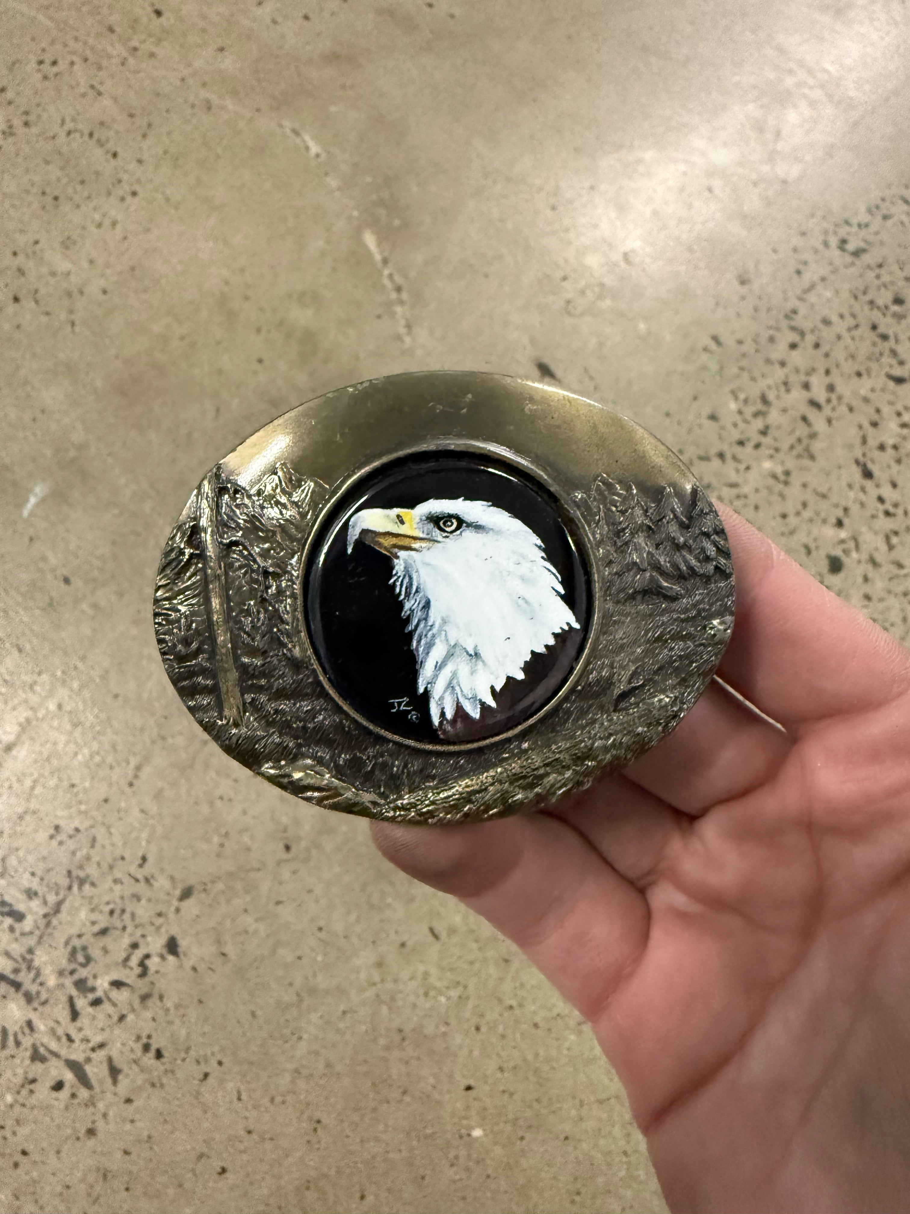 Vintage Bald Eagle Circle Belt Buckle