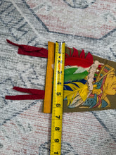 Load image into Gallery viewer, Vintage 50s/60s Black Hills Native American Feather Pennant (17inch)
