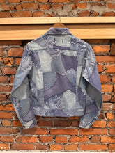 Load image into Gallery viewer, True Vintage Hayes Patchwork Pattern Jean Jacket (36, Small, see measurements)
