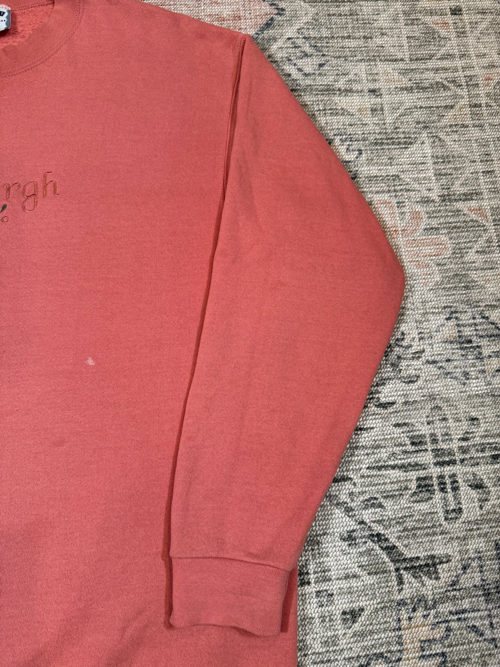 Vintage 90s Pink Pittsburgh Embroidered Crewneck (L)