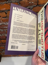 Load image into Gallery viewer, Aeøn Flux MTV Show Book
