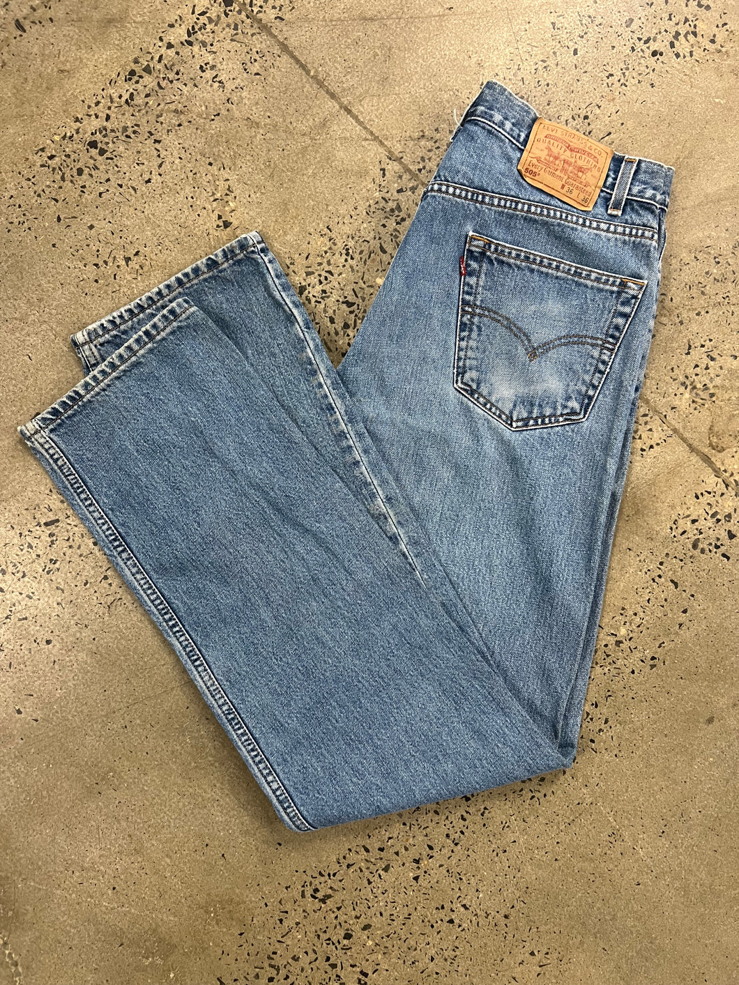 Vintage Levi’s 505 Jeans (34x35)