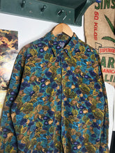 Load image into Gallery viewer, Vintage Gap Floral Button Down Shirt (L)
