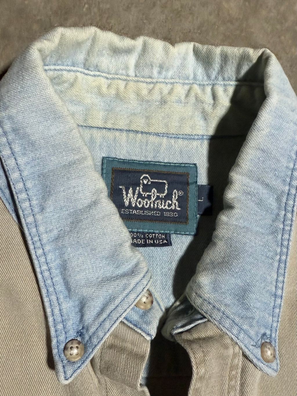 Vintage Woolrich Sportsman Denim Button Down Shirt (L)