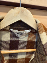 Load image into Gallery viewer, Vintage Woolrich Brown Flannel Shirt (L)
