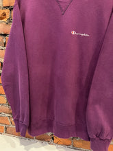 Load image into Gallery viewer, Vintage Purple Champion Crewneck (L)
