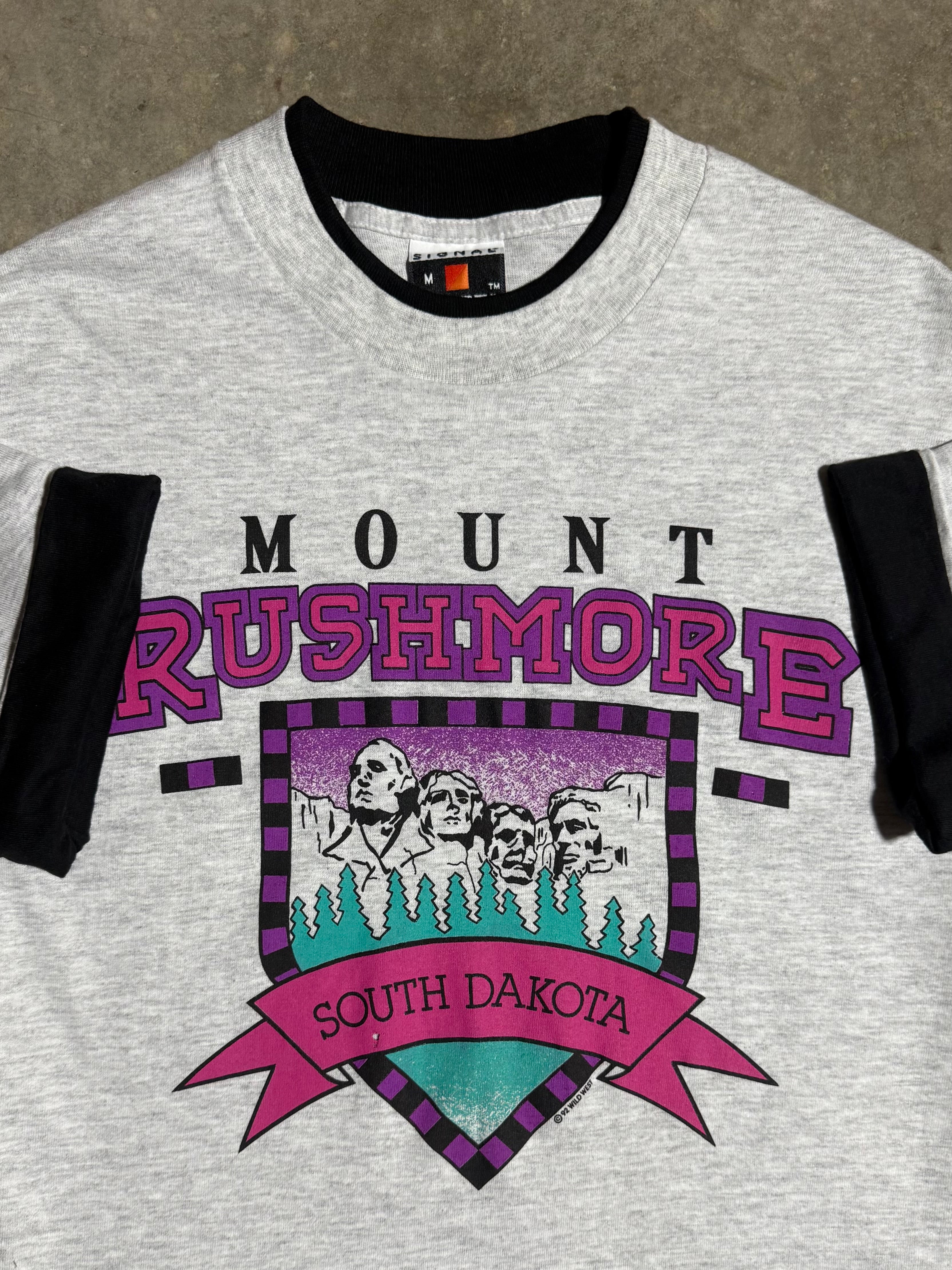 Vintage 90s Mount Rushmore Double Sleeve T-Shirt (S/M)
