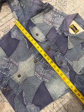 Load image into Gallery viewer, True Vintage Hayes Patchwork Pattern Jean Jacket (36, Small, see measurements)
