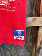 Load image into Gallery viewer, Vintage 90s Chicago Bulls Nutmeg Tee (WS)
