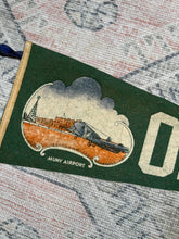Load image into Gallery viewer, Vintage 50s/60s Omaha Nebraska Pennant (26 inch)
