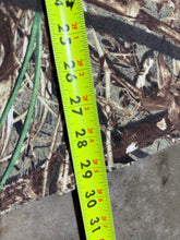 Load image into Gallery viewer, Mossy Oak Camo Longsleeve (M)
