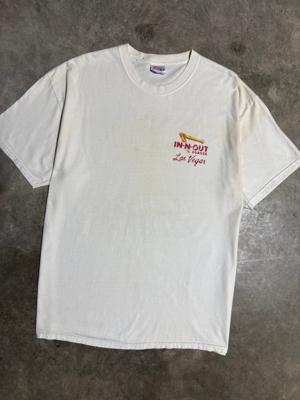Vintage Early 2000s In N Out Burger Burger T-Shirt (XL)