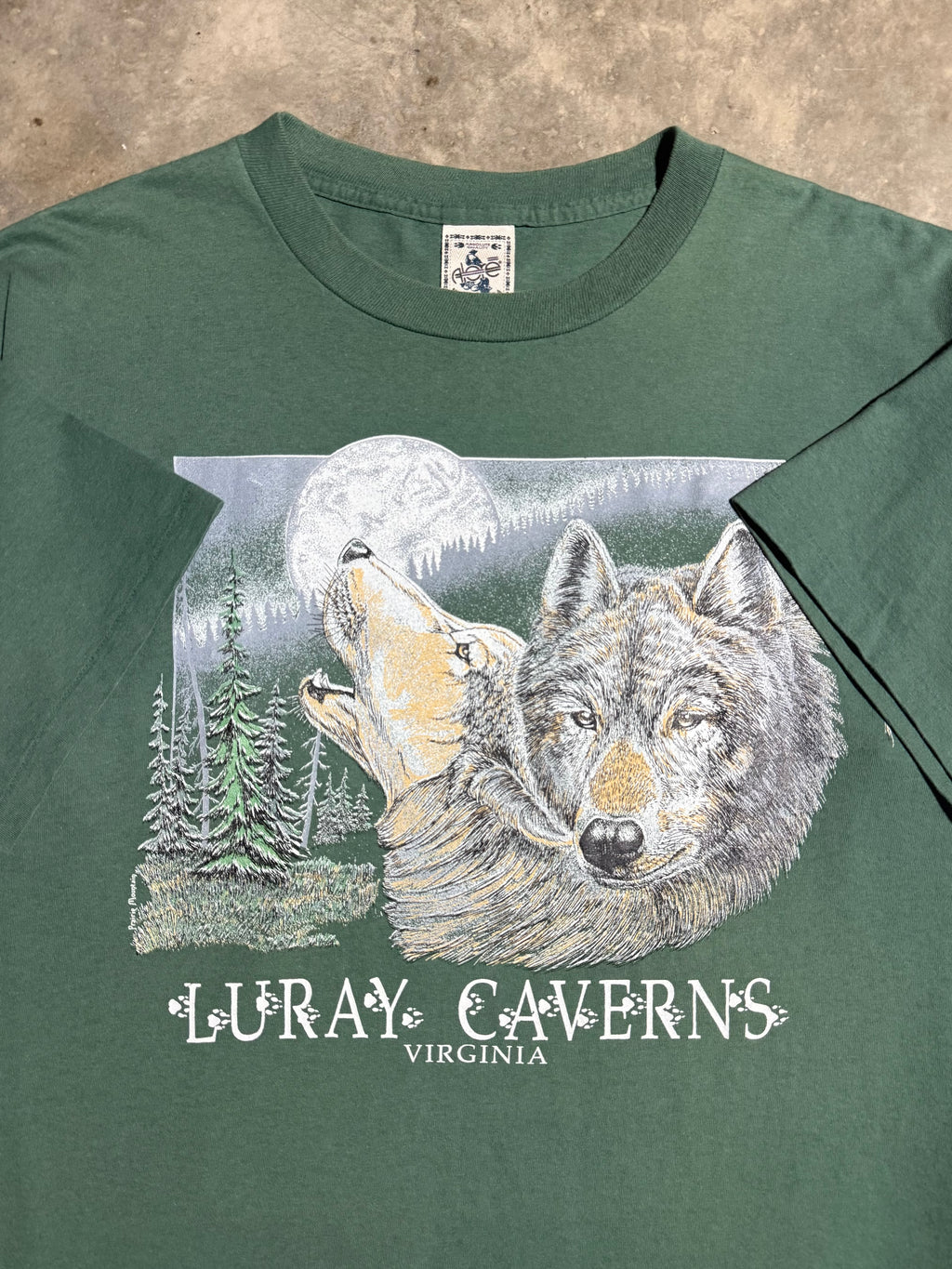 Vintage 90s Luray Caverns Wolves/Hummingbirds Double Sided Tee (XL)