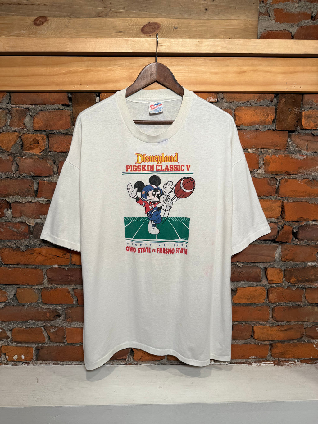 Vintage 1994 Disneyland Pigskin Classic OSU Vs Fresno Football Game Tee (2XL)