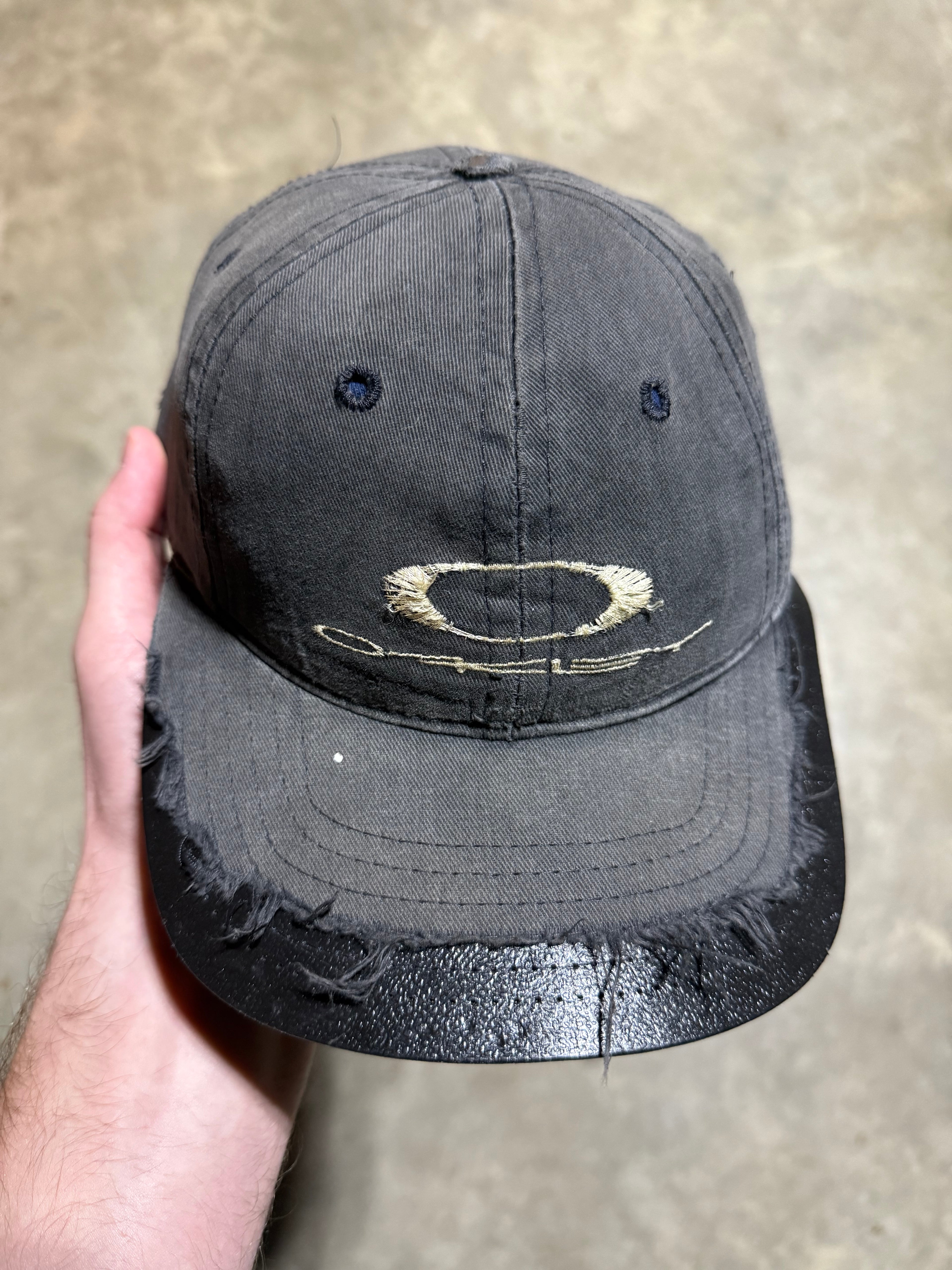 Vintage Distressed Oakley Software Snapback Hat(S/M)