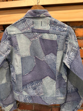 Load image into Gallery viewer, True Vintage Hayes Patchwork Pattern Jean Jacket (36, Small, see measurements)
